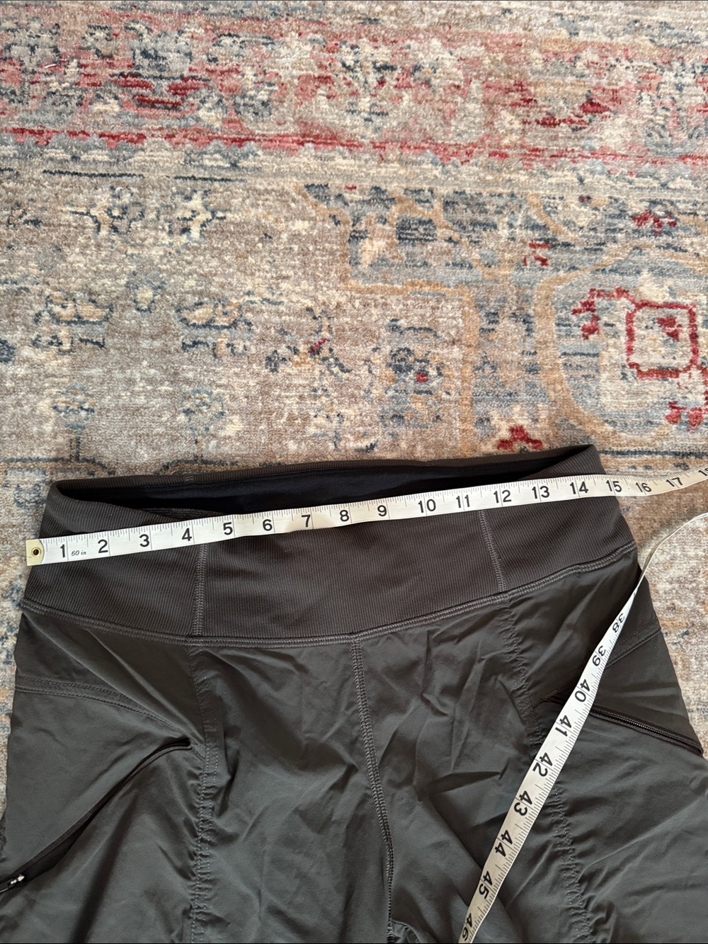 Prana olive women’s hiking pants - Picture 9 of 13